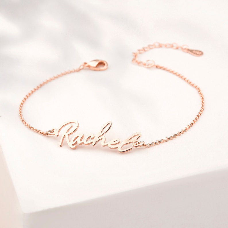Custom Name Chain Bracelet – Minimalist Jewellry for Daily Wear