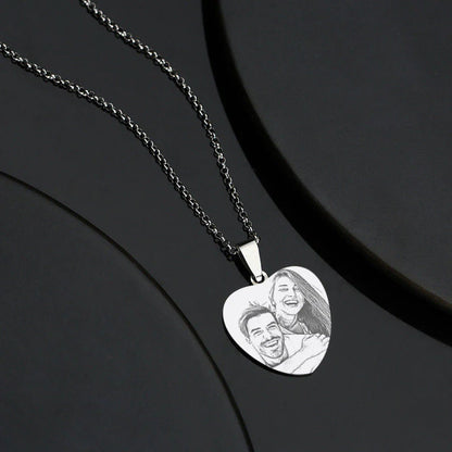 Personalized Heart-Shaped Photo Necklace Engraved Pendant Necklace