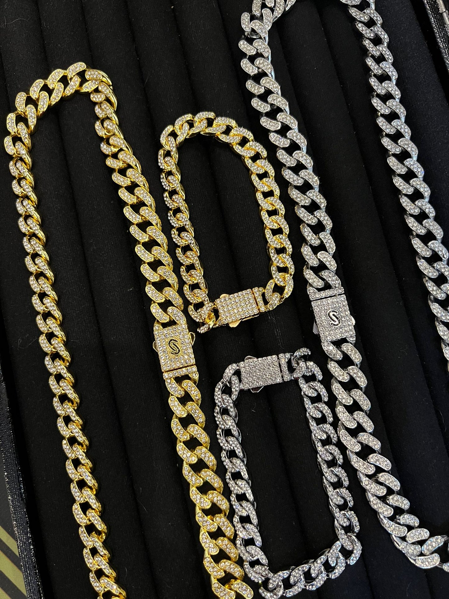 Iced Out Cuban Link Chain & Bracelet Set – Premium Gold & Silver Finish