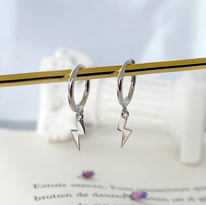 Thunder Shape Earrings
